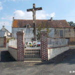 Soignolles, calvaire et mémorial soldats alliés